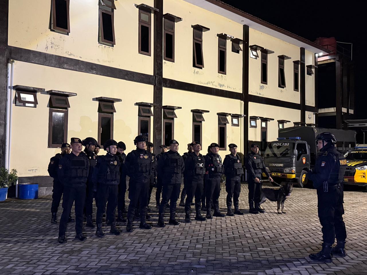 Pengamanan Ekstra Polisi Datang ke Pasar Sentral Gorontalo Pasca Insiden Penikaman